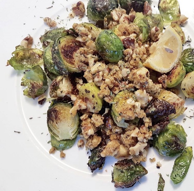 Roasted Brussel Sprouts with Walnut Crumble